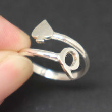 Load image into Gallery viewer, Bdsm Queen of Spade Ring
