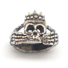 Load image into Gallery viewer, Skull Claddagh Ring for Men
