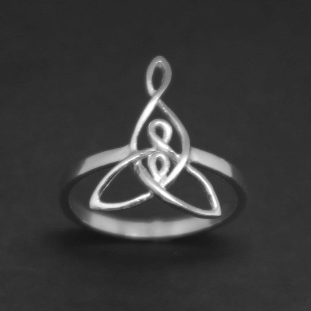 Mother and 2 Daughter Knot Ring