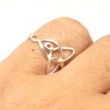 Load image into Gallery viewer, Mother Daughter Knot Ring
