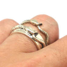 Load image into Gallery viewer, Ouroboros Snake Promise Ring for Couple
