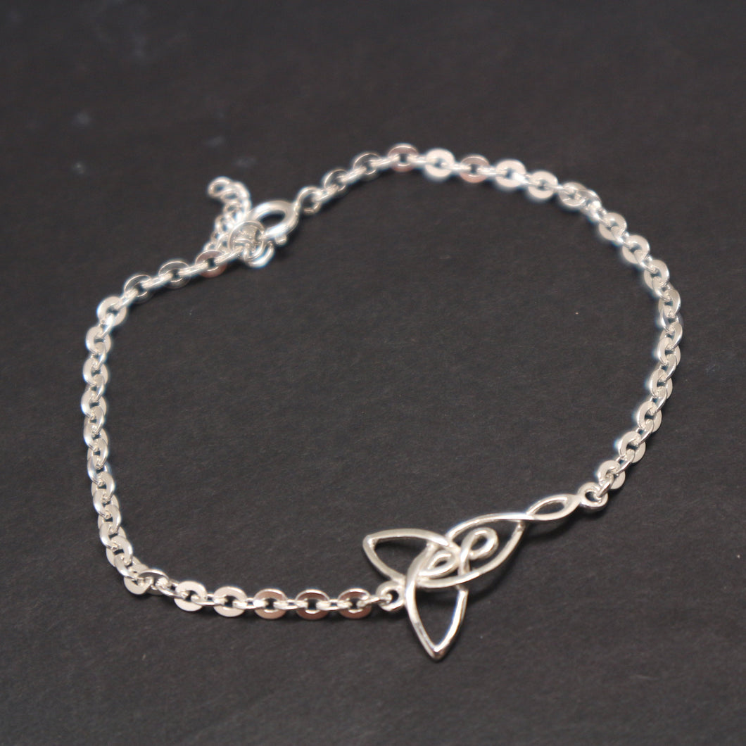 Silver Mother Two Daughters Knot Chain Bracelet