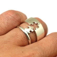 Load image into Gallery viewer, Lockable Puzzle Couple Ring
