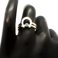 Load image into Gallery viewer, Horse Shoe Engagement Couple Ring
