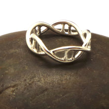 Load image into Gallery viewer, Handmade Stering Silver DNA Ring
