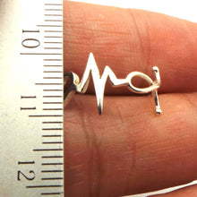 Load image into Gallery viewer, Nurse Heartbeat Stethoscope Ring

